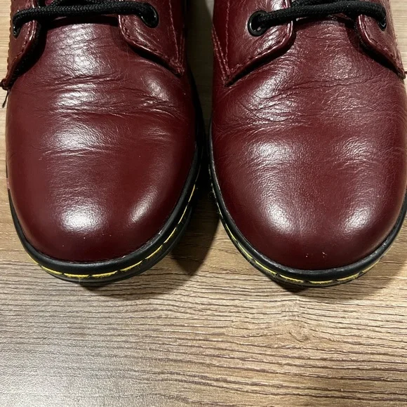 Dr. Martens Leyton Oxblood Red Boots - Picture 4 of 6
